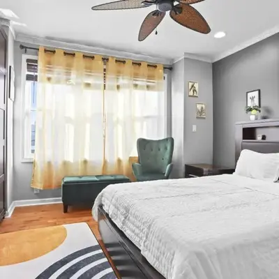 Fishtown Fun 2BR Fireplace