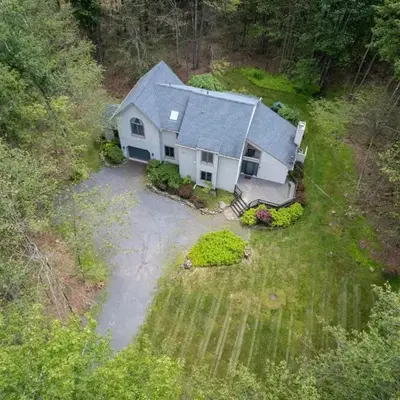 Pocono Escape Style and Serenity