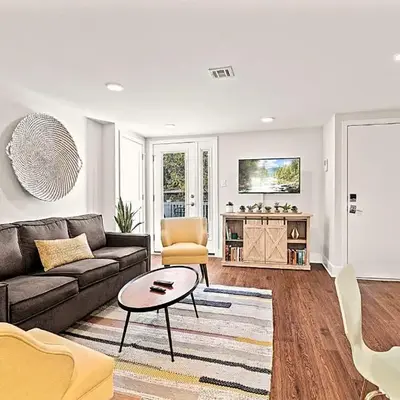 Washington Square West Unit B
