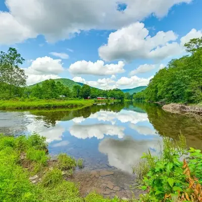 Hike and Fish Delaware River Cabin with Views