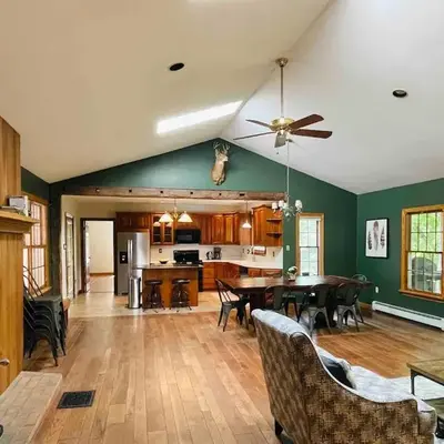 Hidden River Lodge at Hawk Mountain