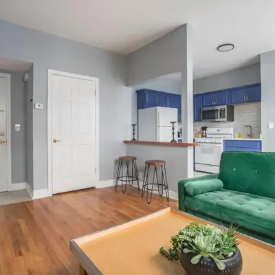 One BR near Metlife with Laundry & Parking