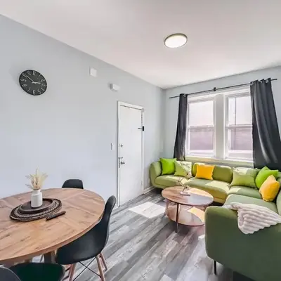 Three BR near Metlife with Laundry & Parking
