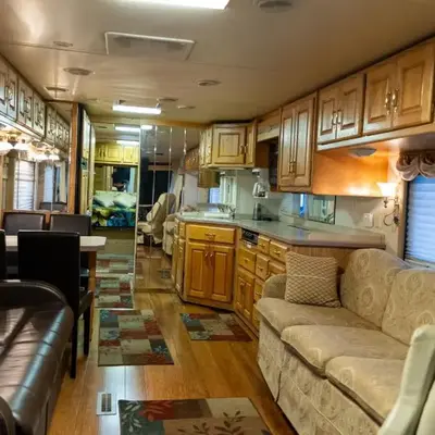 Art Rv motorhome