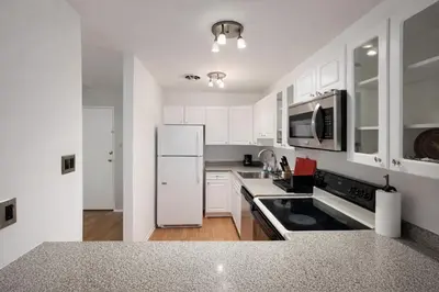 Gallery image of Amazing 2BR 2B Condo Monthly Discount in Elkins Park