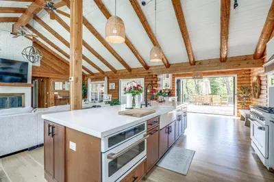Gallery image of Deck, Sauna and Fire Pits Upscale Belle Mead Cabin in Belle Mead