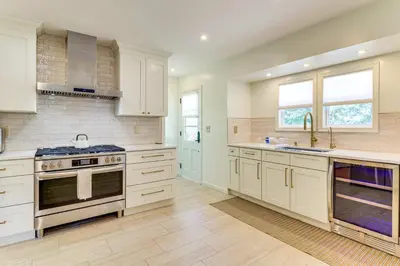 Gallery image of Patio, Large Yard Luxe Home in Pompton Lakes!