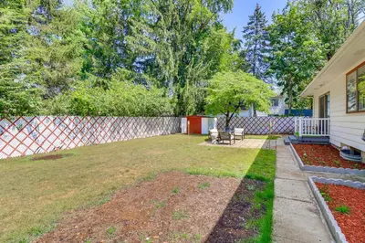 Gallery image of Patio, Large Yard Luxe Home in Pompton Lakes!