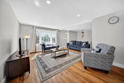 Gallery image of Stylish Downtown Retreat Steps to NYC Duplex in Jersey City