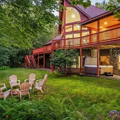 Lake Harmony Chalet w Hot Tub Arcades Near Beaches Ski Trails Everpine Lodge by AvantStay
