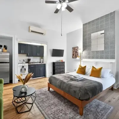 Perfect Cozy Studio in Center City with Fast WiFi