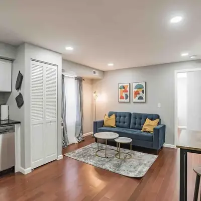 Modern and Stylish Center City 1BR - Perfect Location