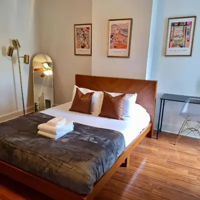 Prime Location Studio in Center City with Fast Wifi