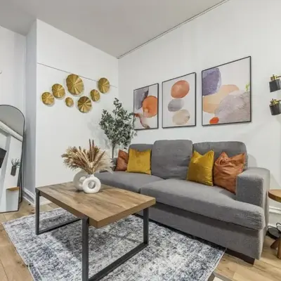 Quaint and Cozy Center City 1BR that Sleeps 4
