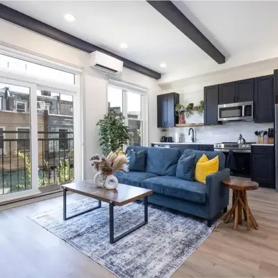 1BR Across from Fairmount Park - 10 mins to DT (E)