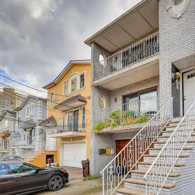 Easy NYC Commute Guttenberg Getaway Near Parks
