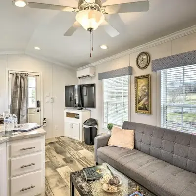 Premium Cottages And Suites At Equestrian House