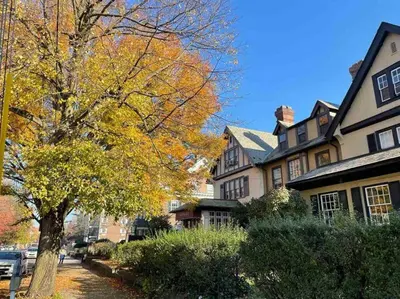 a large house with a tree in front of it at THE LIMÓNETTA - STUDIO IN HISTORIC LANCASTER in Lancaster