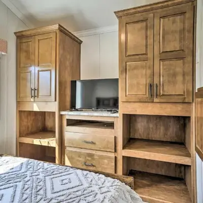 Family Suites Close to Elk Mountain Ski Resort
