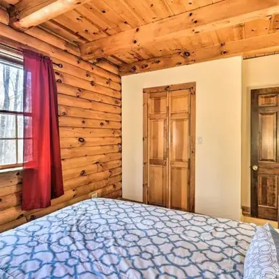 Log Cabin and Cottage Near Elk Mountain Ski Slopes