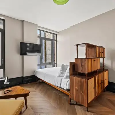 Freeman 901 by Rove Travel - Studio with Shared Amenities