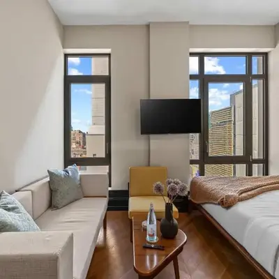 Freeman 1101 by Rove Travel - Studio with Shared Amenities