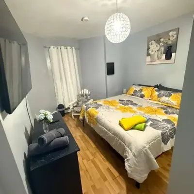 New 3 BR Apt in Elizabeth Railroad Style Path Train Bus Hospital EWR Airport NJ Manhattan NYC