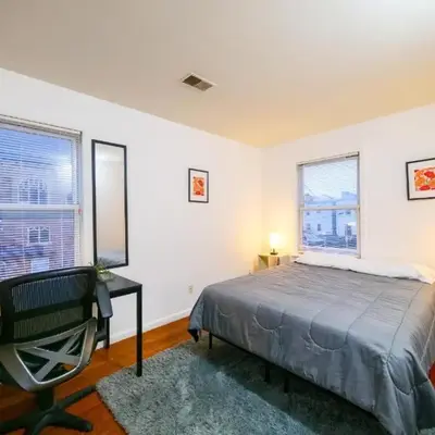 Private Bedroom with Shared Amenities mins to NYC