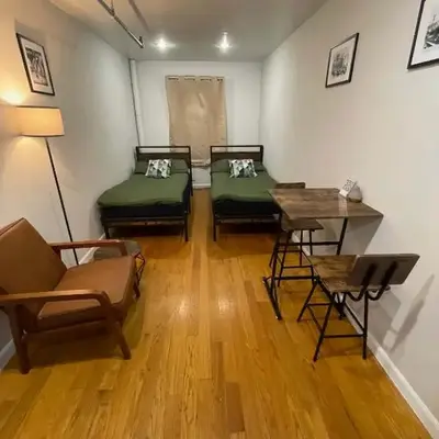 Union Square Studio with Kitchen -Shared Bathroom