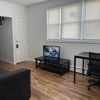 Private house with 4 bedrooms 2 bathrooms