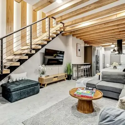 Designer 5Bed - 4Bath Home in Old City A Plus Location