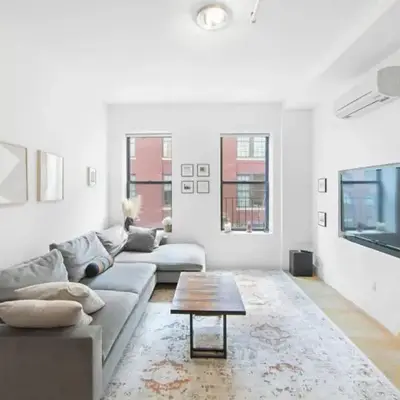 Beautiful and Spacious 2 Bed 2 Bath Apt - Elevator