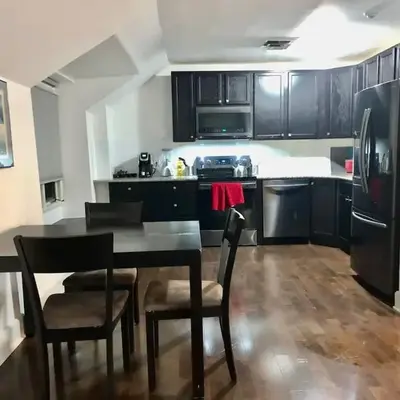 Fantastic updated apartment with parking