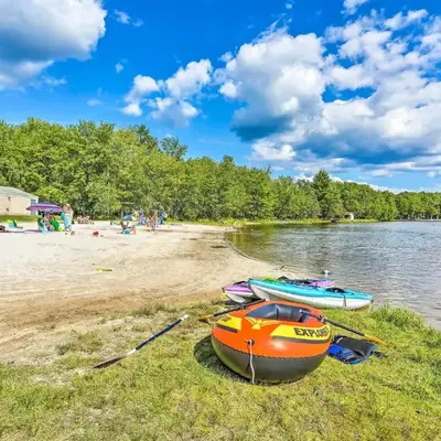 Waterfront Arrowhead Lake Retreat with Resort Perks!