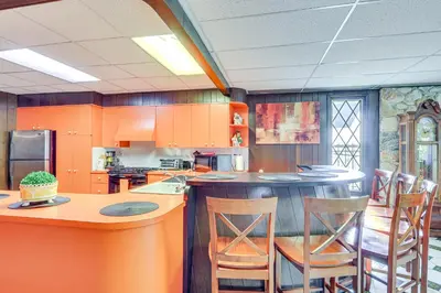 Gallery image of Walk to Washington St Eats! Retro Studio with Patio in Hoboken