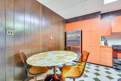 Gallery image of Walk to Washington St Eats! Retro Studio with Patio in Hoboken