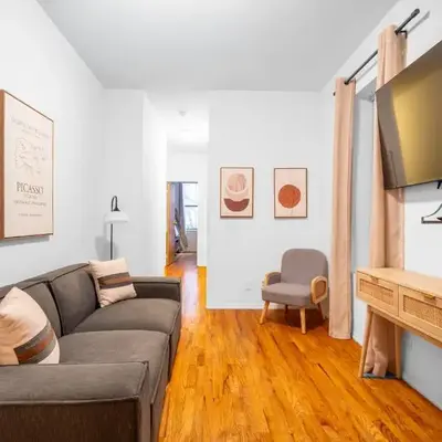 2-Bedroom Apartment in Hells Kitchen - Manhattan!