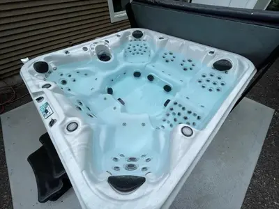 Gallery image of Private Boat Slip LakeFront Hot TubSkee Ball in Lakeville