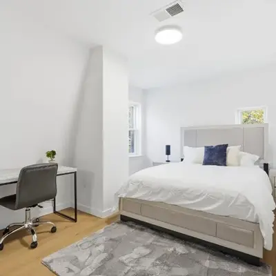 A Modern 1BR Oasis in Carriage House