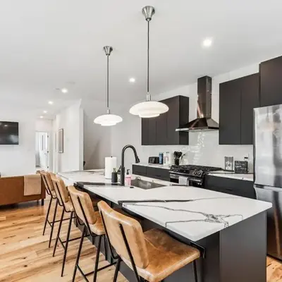 Modern 3BR Walk to Museums