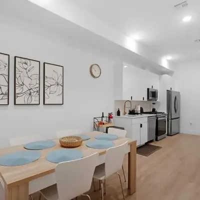 Spacious Duplex only 15 Minutes to NYC with Firepit Perfect for Groups