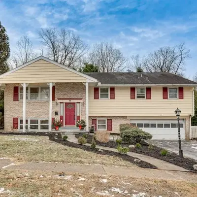 Family Home on Greenbelt