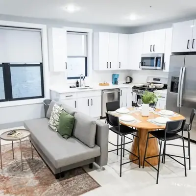 Bright Apartment with Free Parking Near NYC