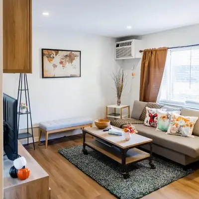 Spacious 2-Bedroom Apartment NYC-10 mins away
