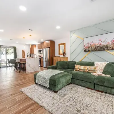 Luxury Apartment in Irvington