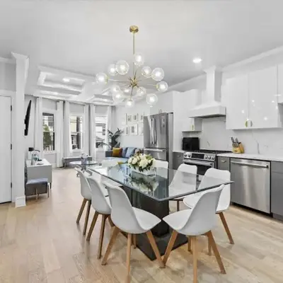 Chic 3BR-4BD-3Bath Oasis with Backyard Near NYC