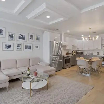 Elegant 2BR-2BA Spacious Escape with Rooftop Near NYC