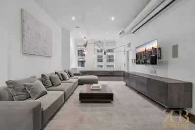 Gallery image of Stunning Full Floor 2500 SF 3BR Loft Elevator and WD in New York