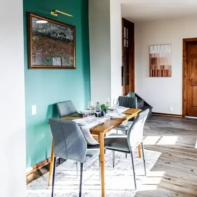 Charming 2 Bedroom Apartment Near NYC