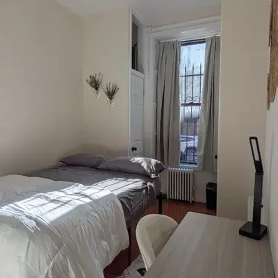 The Midtown Sanctuary - Private Silent Suite at Times Square